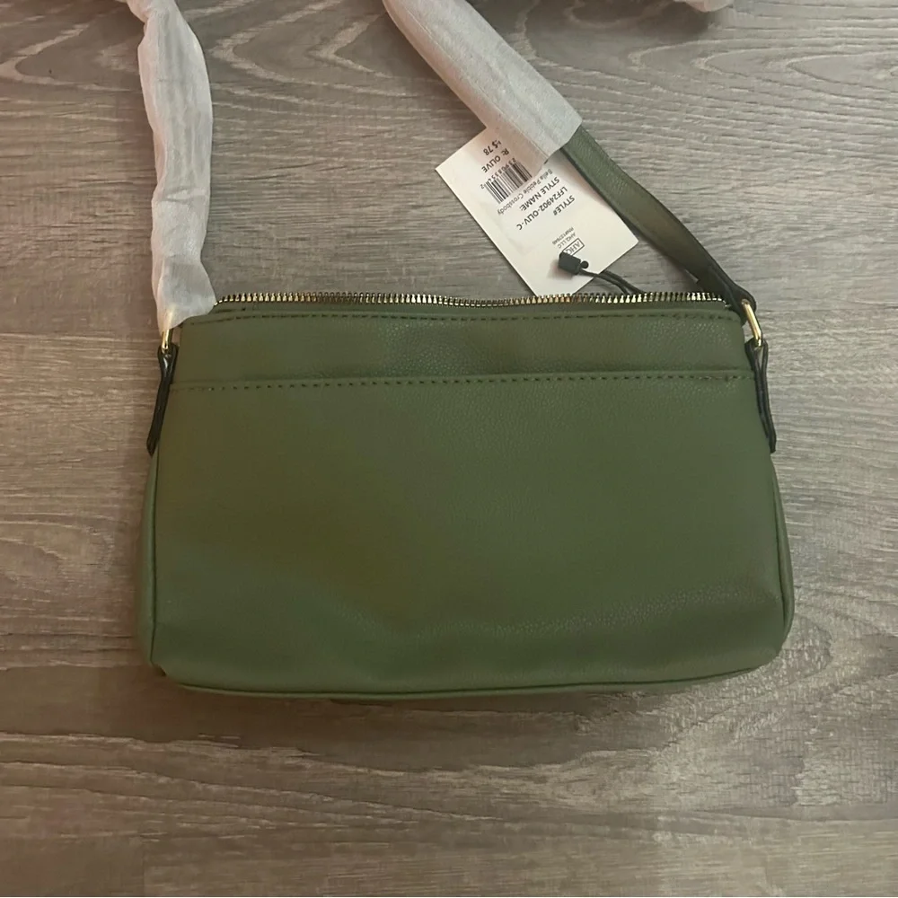 NWT London Fog Bella Pebble Crossbody - Picture 9 of 9